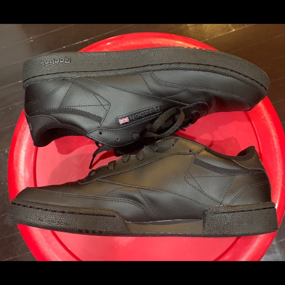 Men’s Reebok Classic - Picture 3 of 7